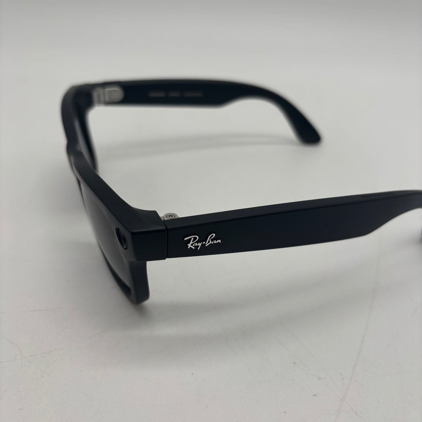 Meta Ray-Ban Smart Sunglasses RW4006