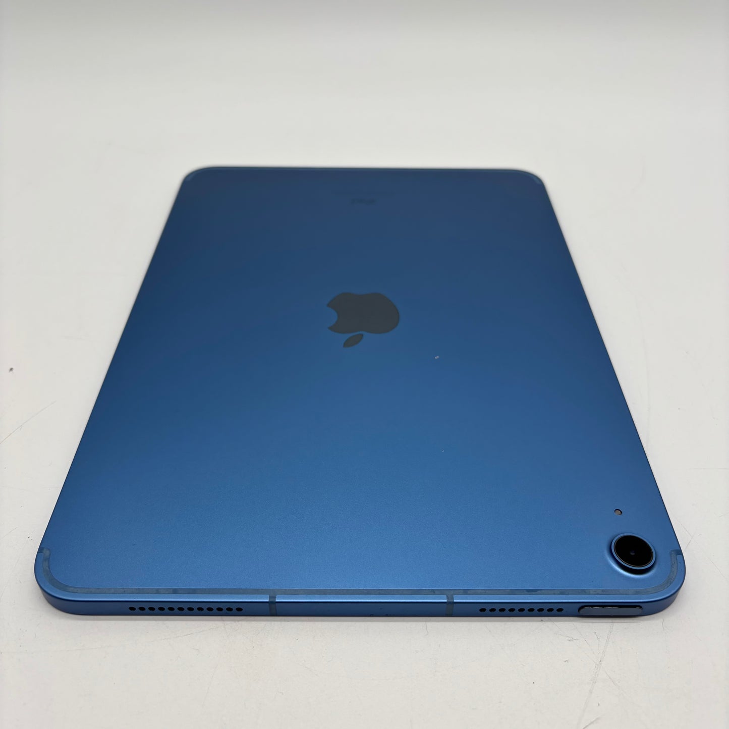 Unlocked Apple iPad 10th Gen 64GB Blue MQ6K3LL/A