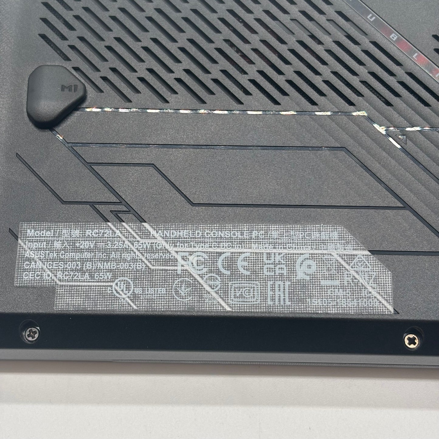 ASUS ROG Z1 Extreme RC72LA Ryzen Z1 Extreme 5.10GHz 24GB 1TB SSD