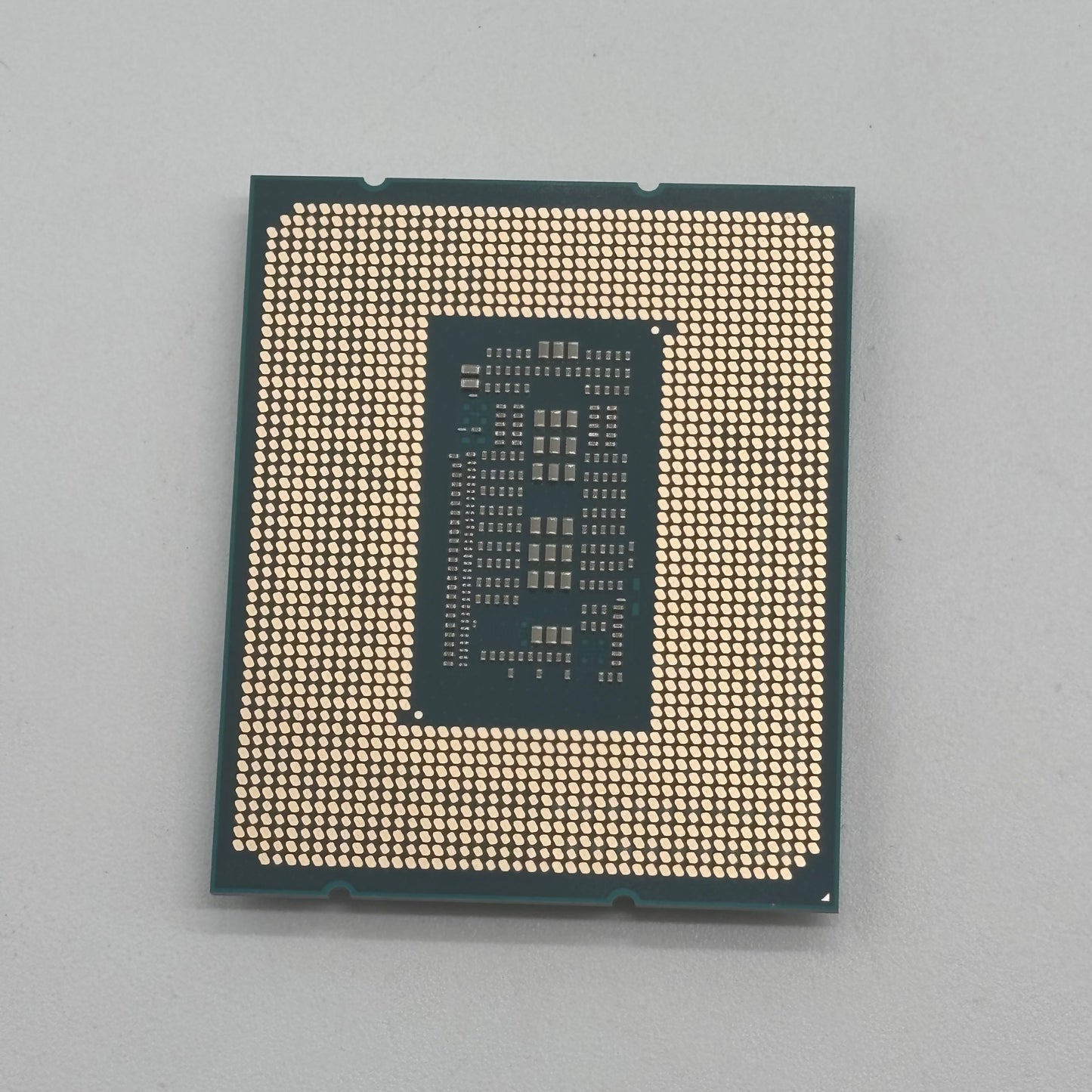 Intel Core i5-12400F 2.50GHz 6 Core SRL4W 12 Thread LGA 1700