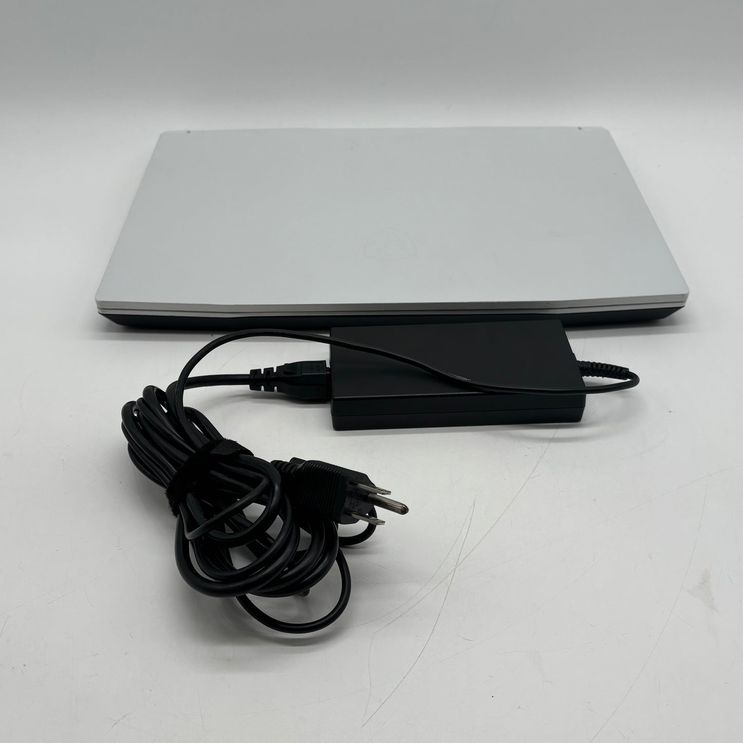 MSI Sword 15 A11UD 15.6" i7-11800H 2.3GHz 8GB RAM 512GB SSD GeForce RTX 3050 Ti