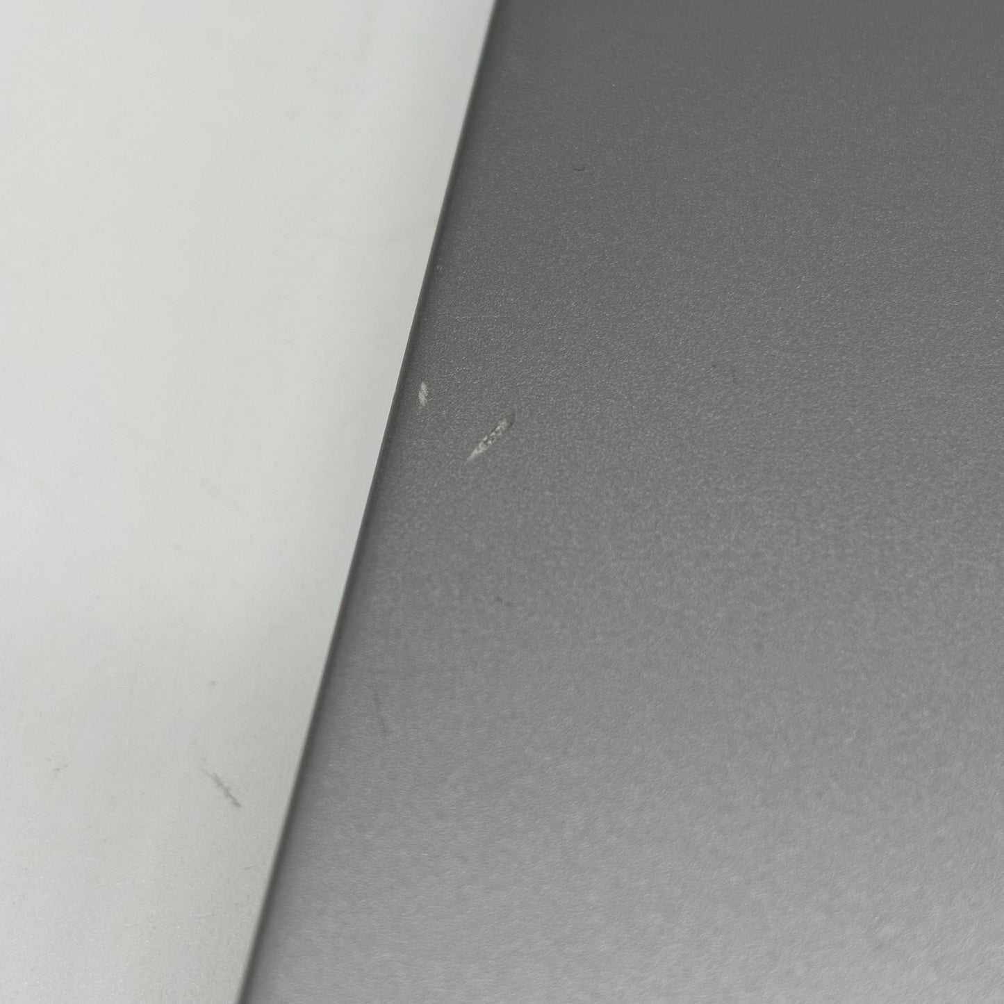 2021 Apple MacBook Pro 16" M1 Pro 16C GPU 3.2GHz 16GB RAM 512GB SSD A2485