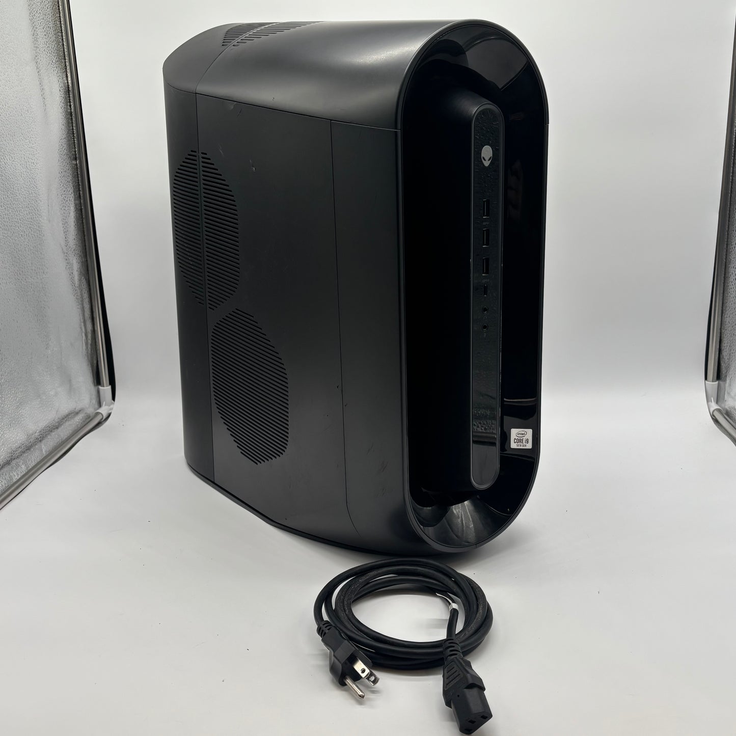 Alienware Aurora R11 819H243 i9-10900K 3.70GHz 64GB RAM 2TB SSD RTX 2080 Super