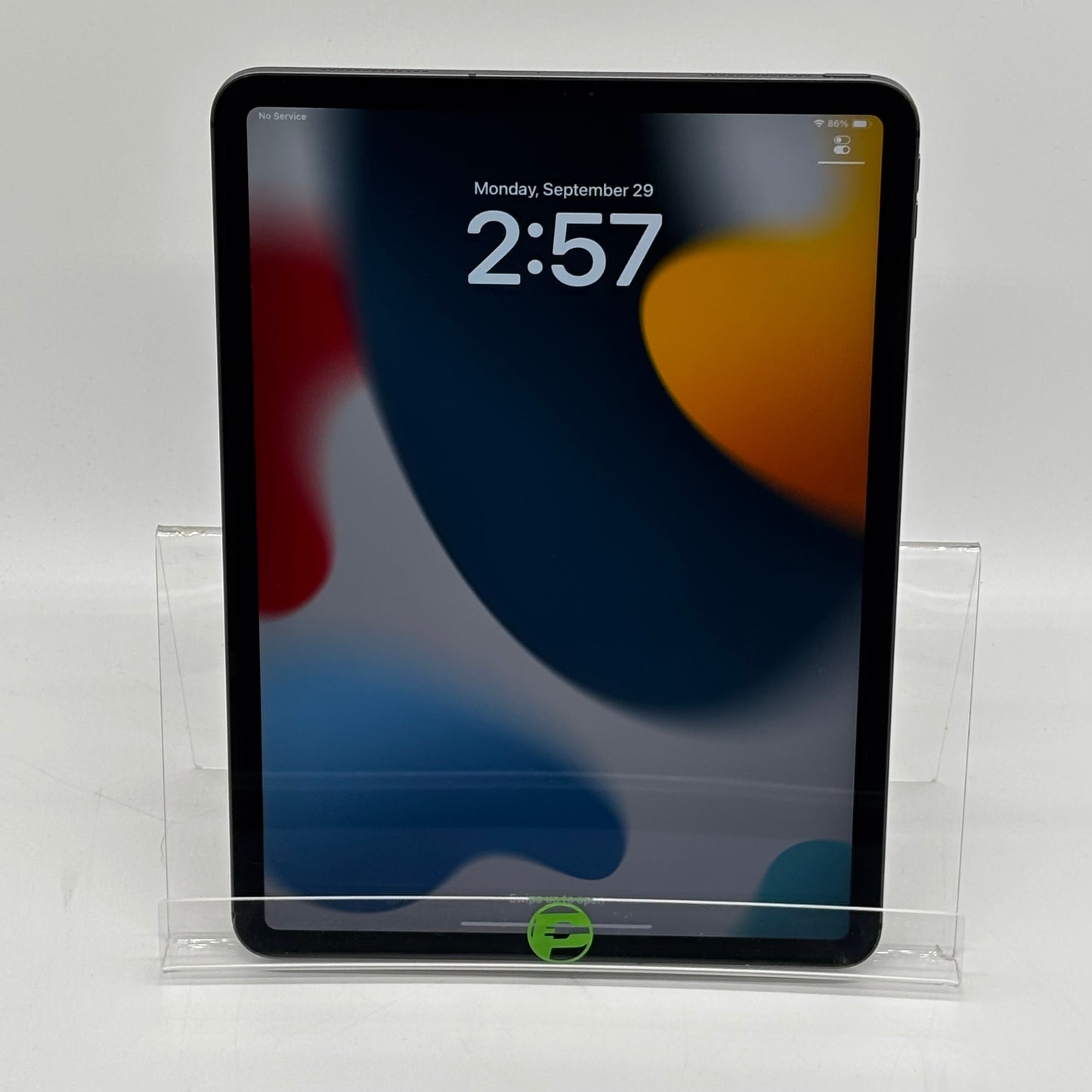 Unlocked Apple iPad Pro 11" 1st Gen 64GB Space Gray MU0P2LL/A