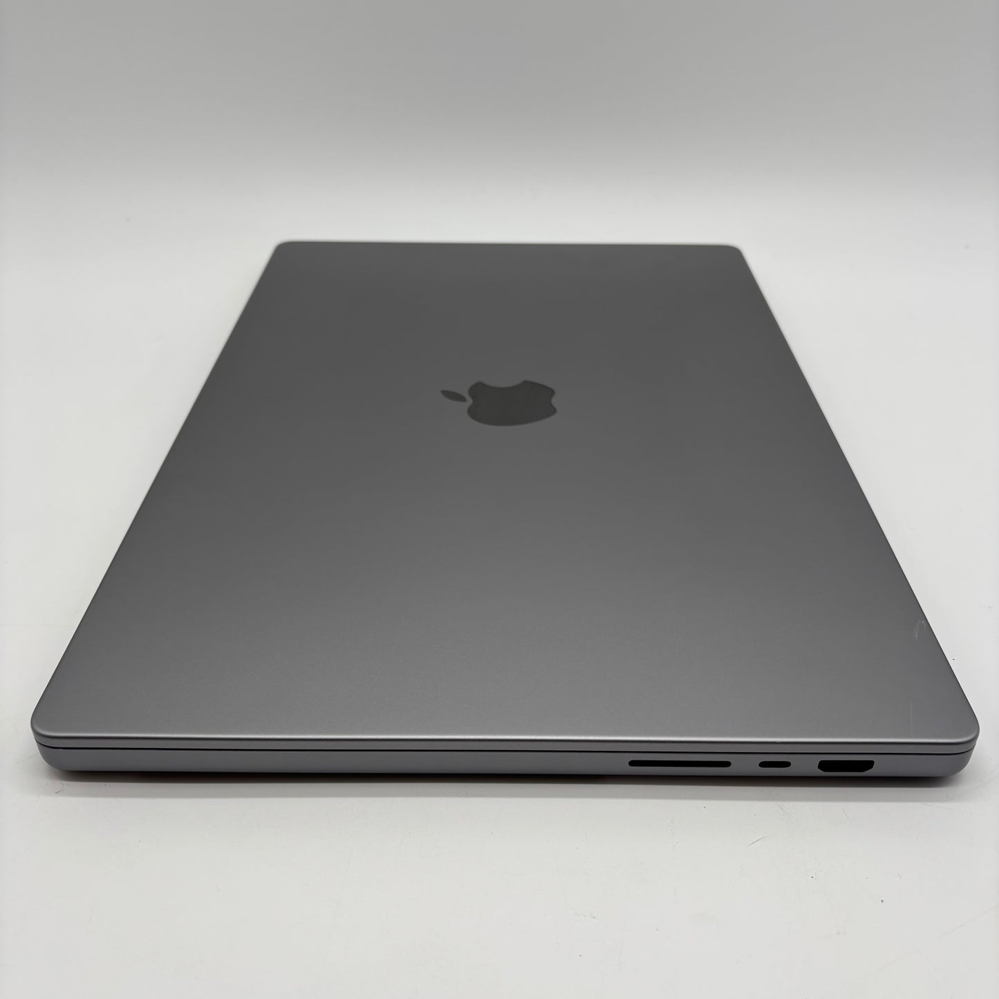2021 Apple MacBook Pro 16" M1 Pro 16C GPU 3.2GHz 16GB RAM 512GB SSD A2485