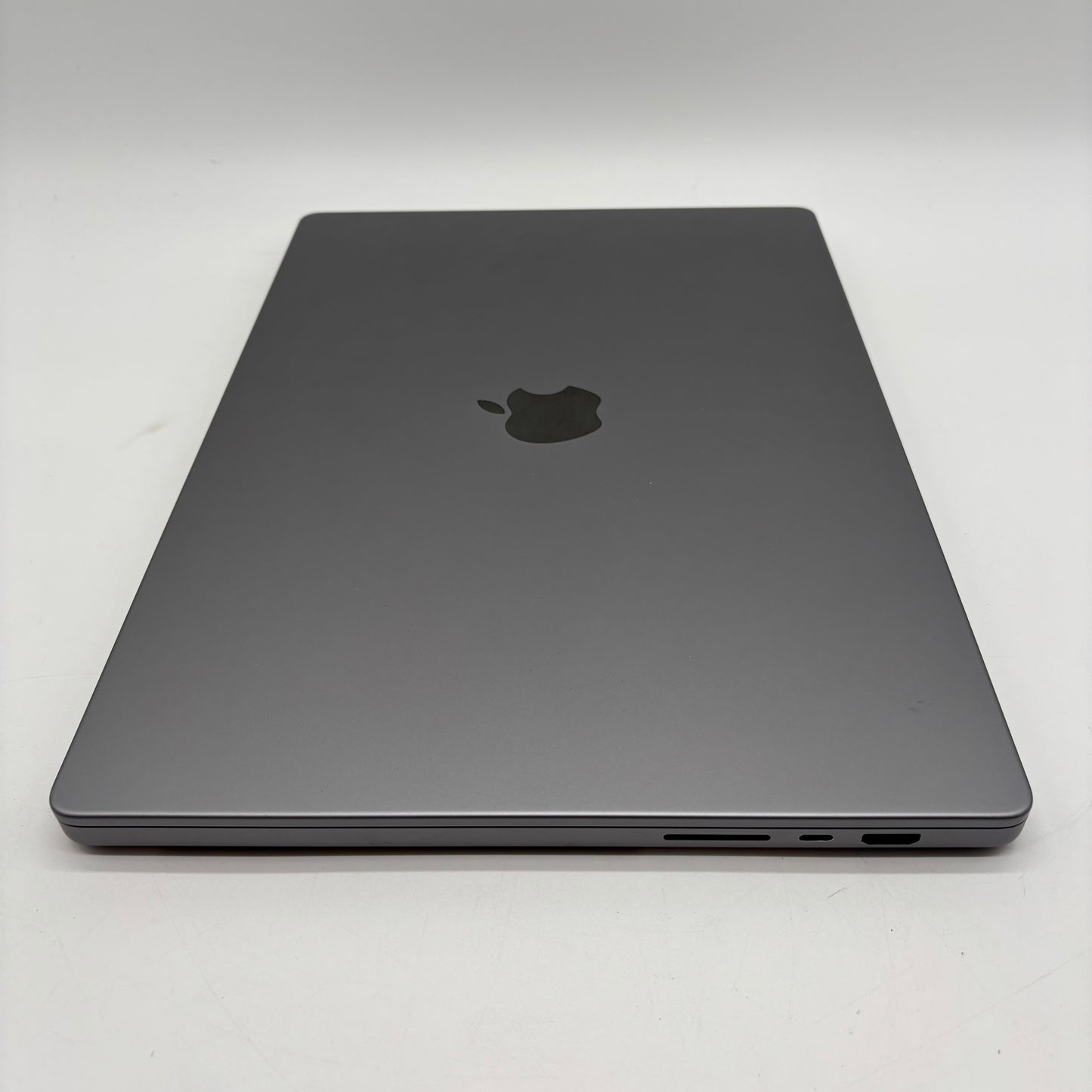2021 Apple MacBook Pro 16" M1 Pro 16C GPU 3.2GHz 16GB RAM 512GB SSD A2485