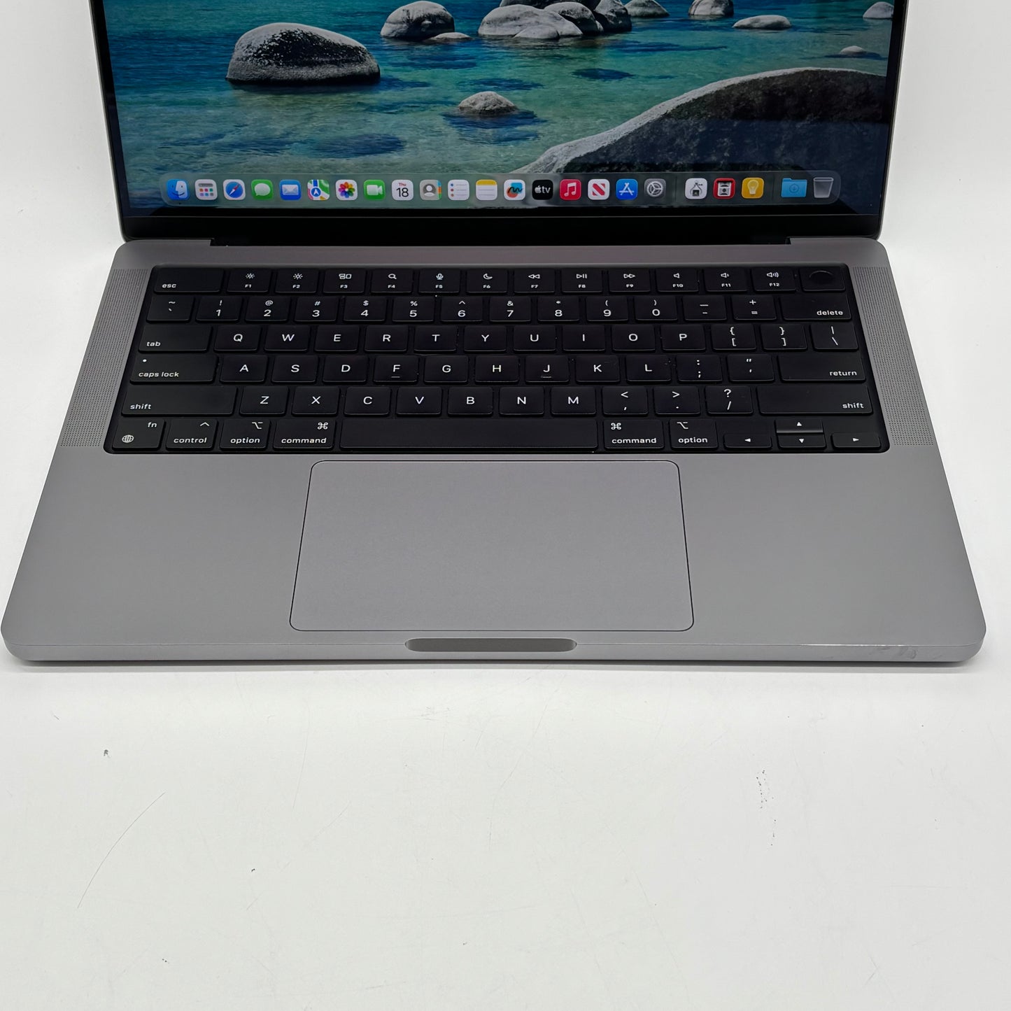 2021 Apple MacBook Pro 14" M1 Pro 16C GPU 3.2GHz 16GB RAM 1TB SSD A2442