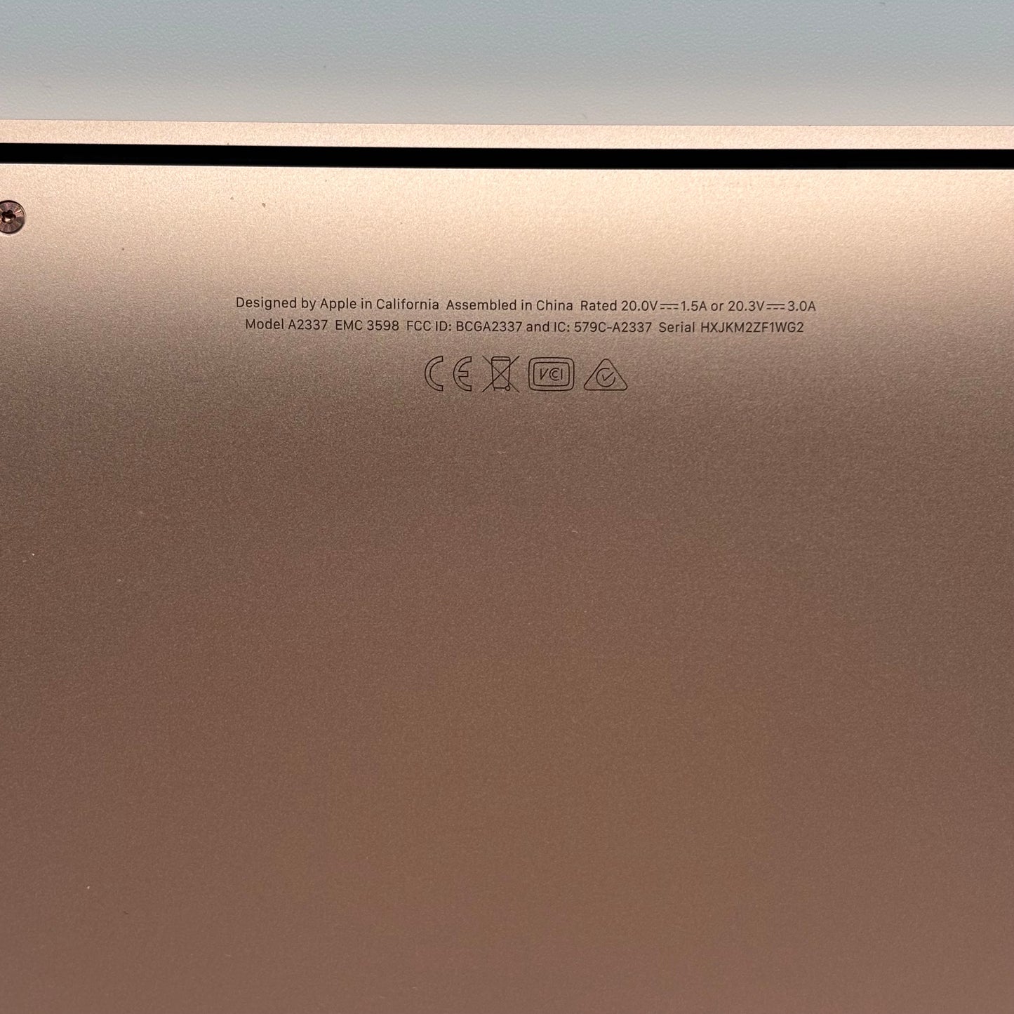 2020 Apple MacBook Air 13.3" M1 7C GPU 3.2GHz 8GB RAM 256GB SSD A2337