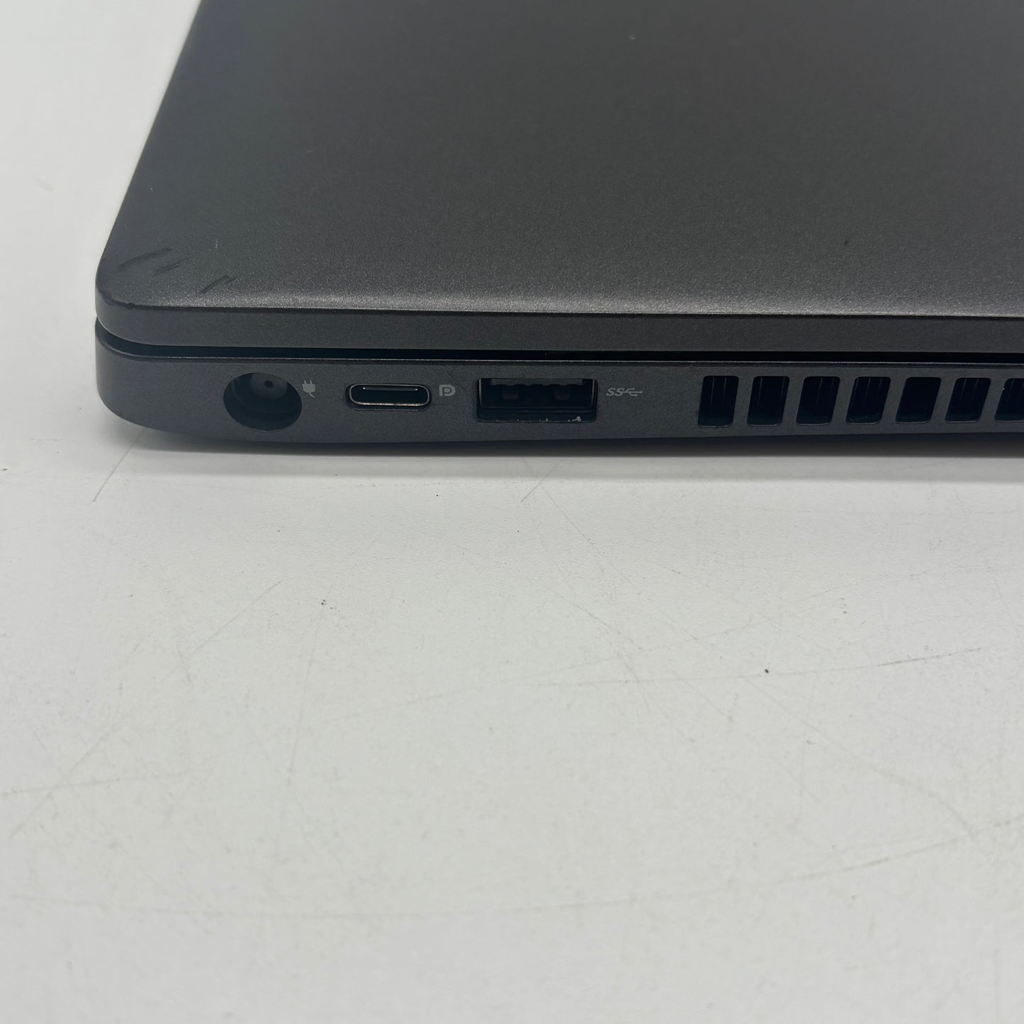 Dell Latitude 5400 14" i7-8665U 1.9GHz 16GB RAM 250GB SSD