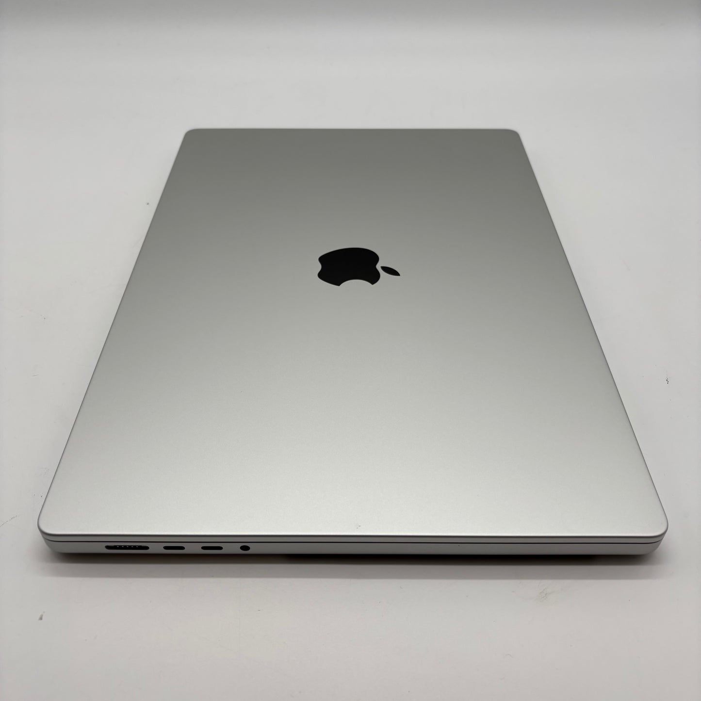2023 Apple MacBook Pro 16" M3 Pro 18C GPU 4.0GHz 18GB RAM 1TB SSD A2991
