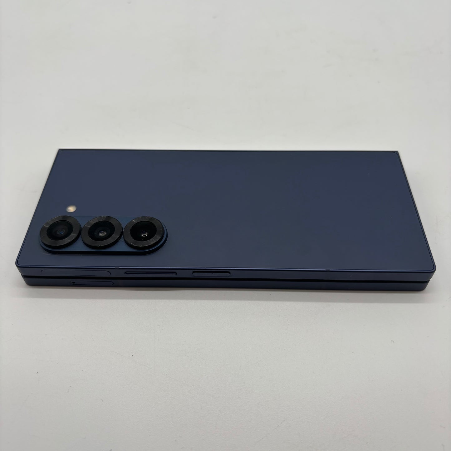 Unlocked Samsung Galaxy Z Fold6 12GB RAM 512GB SM-F956U Aura Blue