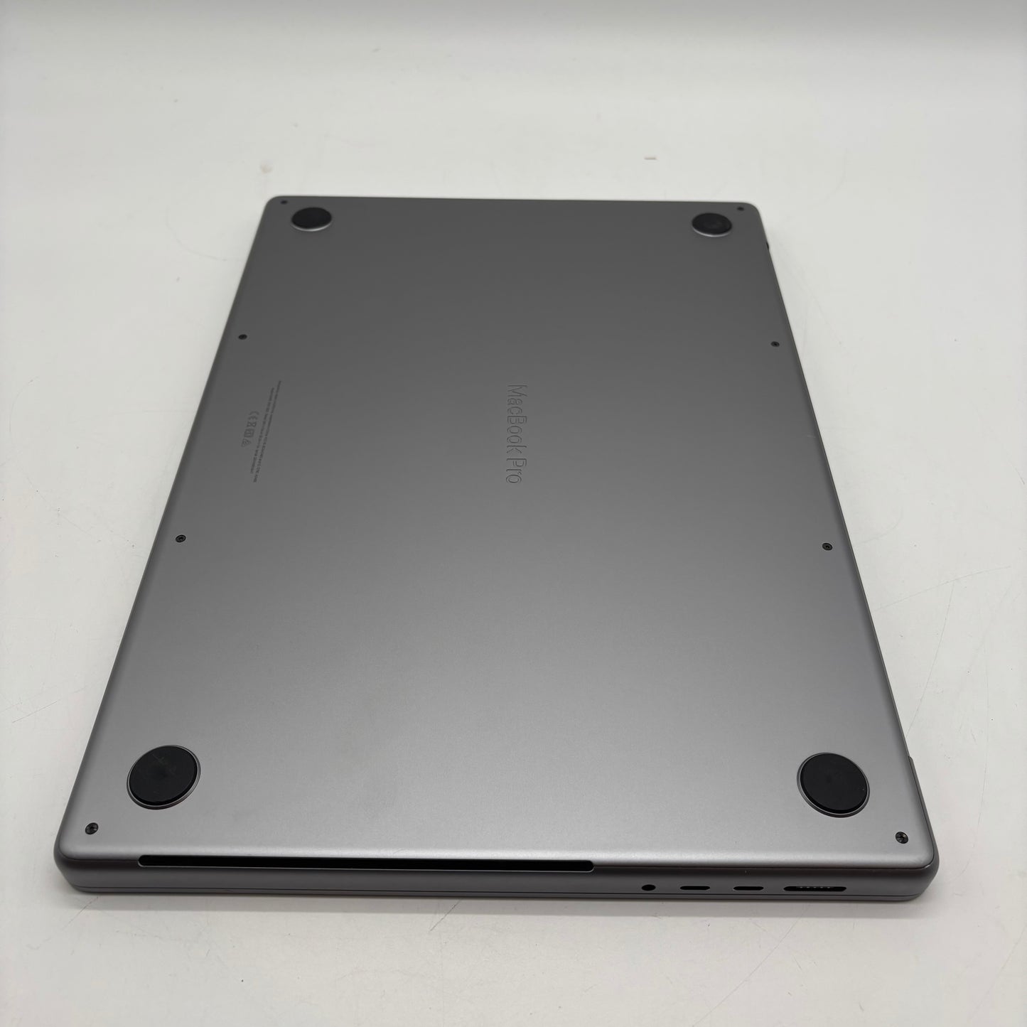 2021 Apple MacBook Pro 16" M1 Pro 16C GPU 3.2GHz 32GB RAM 1TB SSD A2485