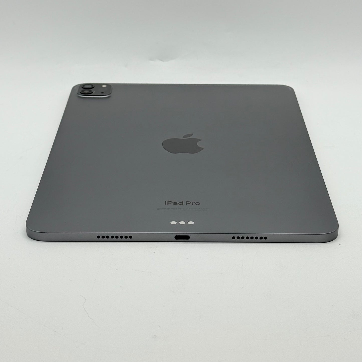WiFi Only Apple iPad Pro 11" 4th Gen 256GB M1 Space Gray MNXF3LL/A