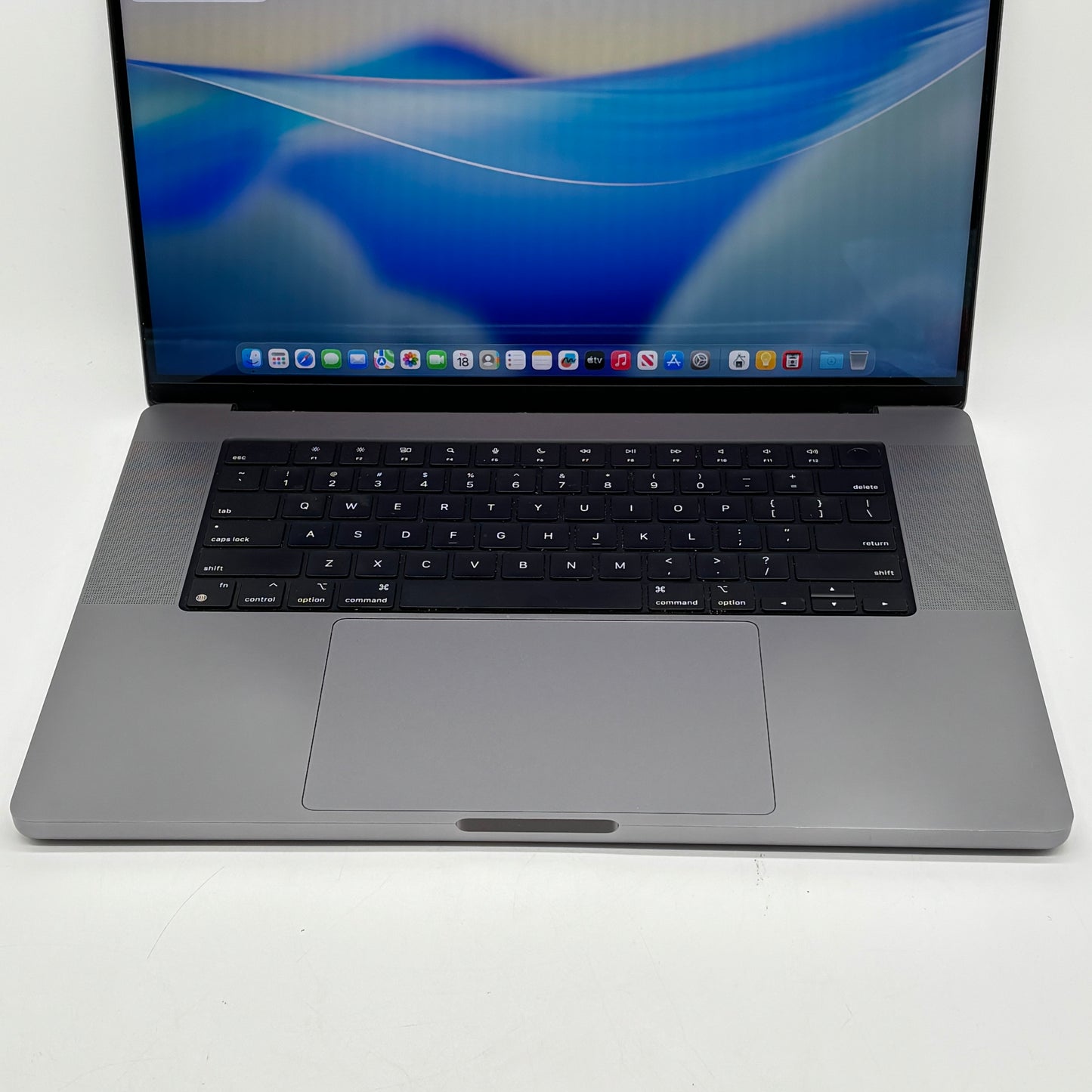 2021 Apple MacBook Pro 16" M1 Pro 16C GPU 3.2GHz 16GB RAM 512GB SSD A2485