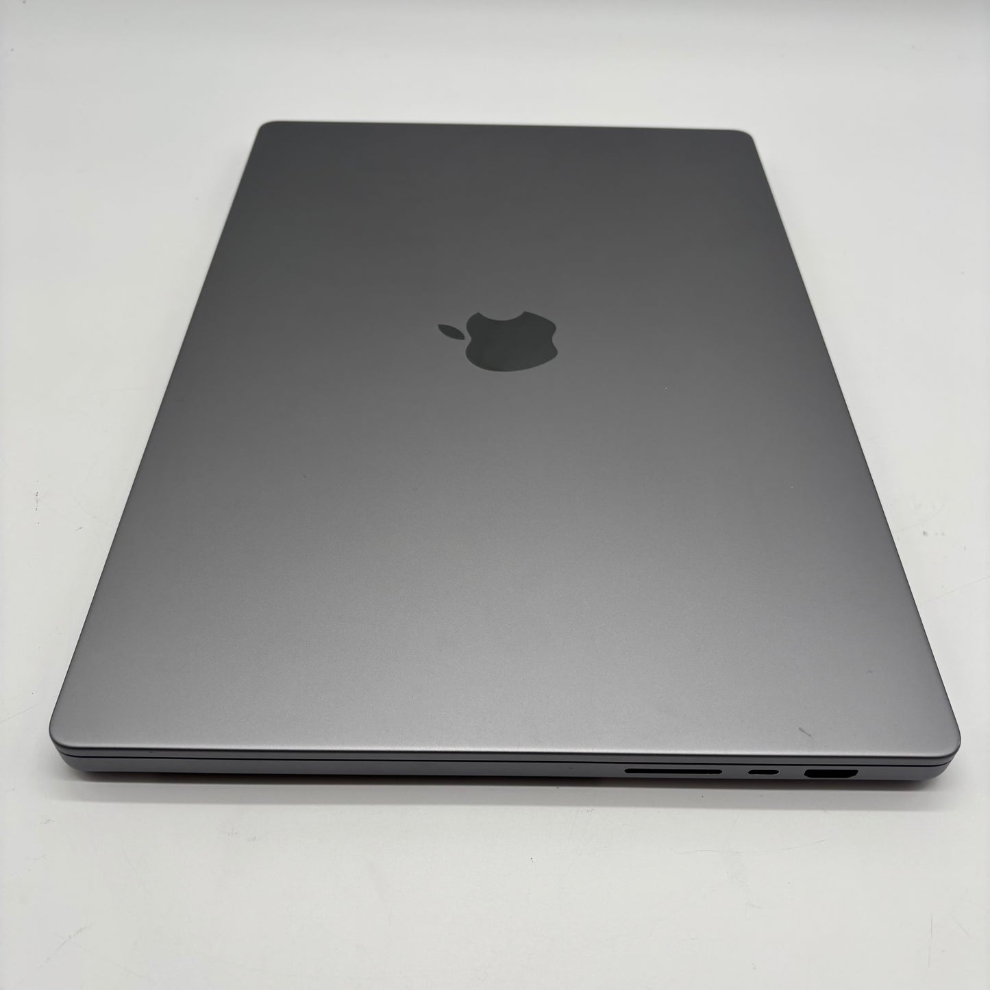 2021 Apple MacBook Pro 16" M1 Max 24C GPU 3.2GHz 64GB RAM 1TB SSD A2485