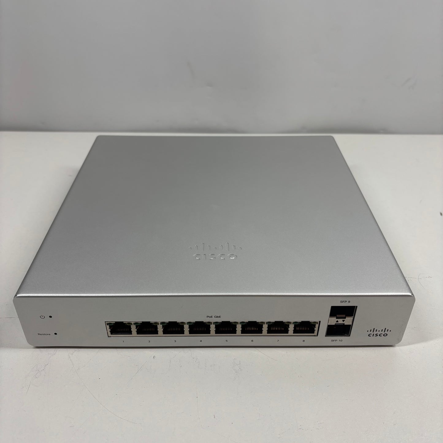 Cisco Meraki 8-Port Gigabit Ethernet Switch PoE Unclaimed MS220-8P