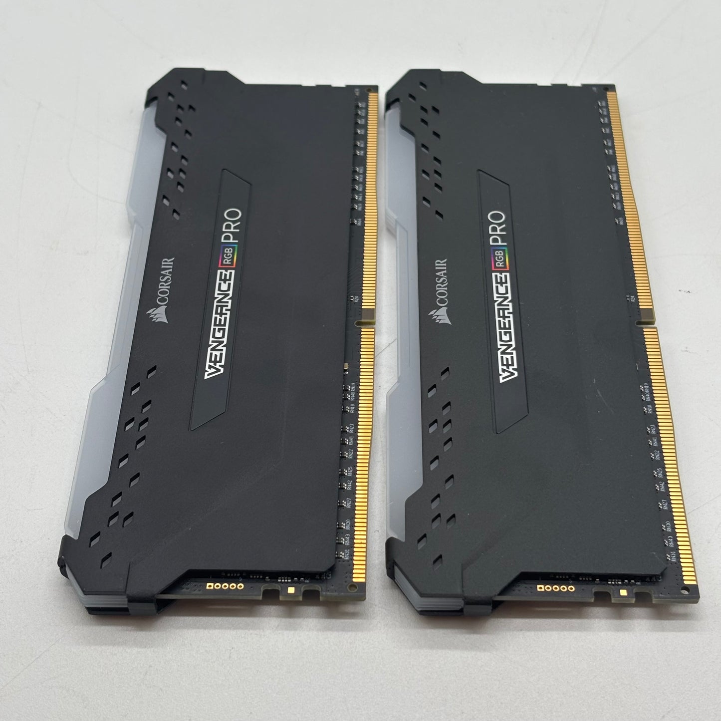 Corsair Vengeance RGB Pro 32GB (2x16GB) RAM DDR4 3200MHz
