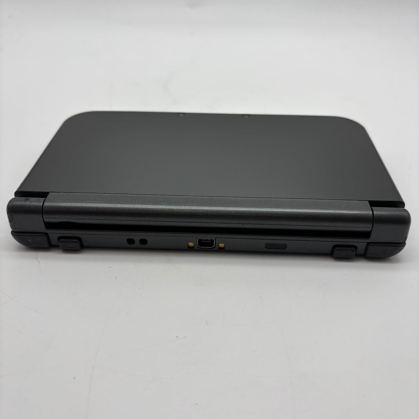 New Nintendo 3DS XL Handheld Game Console RED-001 Black