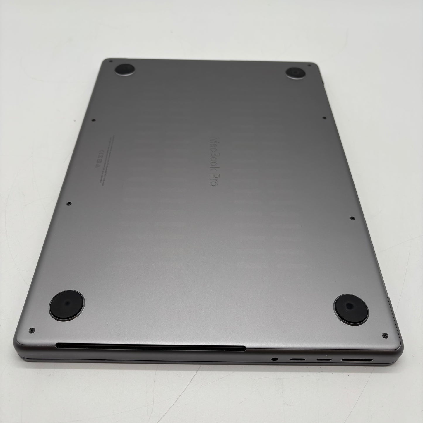 2021 Apple MacBook Pro 14" M1 Pro 14C GPU 3.2GHz 16GB RAM 512GB SSD A2442