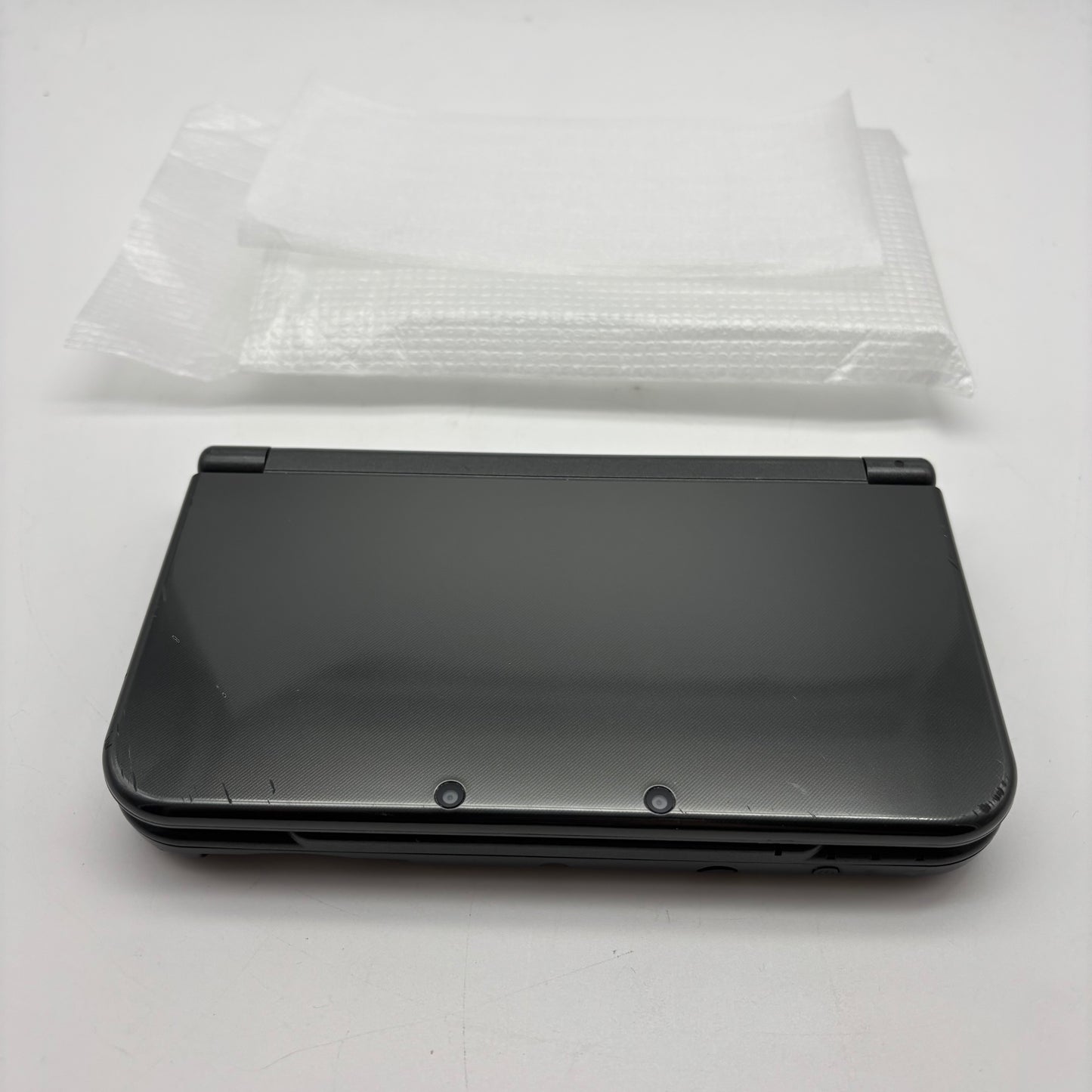 New Nintendo 3DS XL Handheld Game Console RED-001 Black