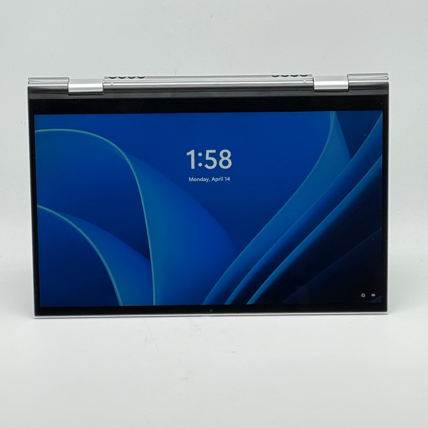 Dell Inspiron 14 5410 2-in-1 14" i5-1135G7 2.4GHz 8GB RAM 256GB SSD Touchscreen