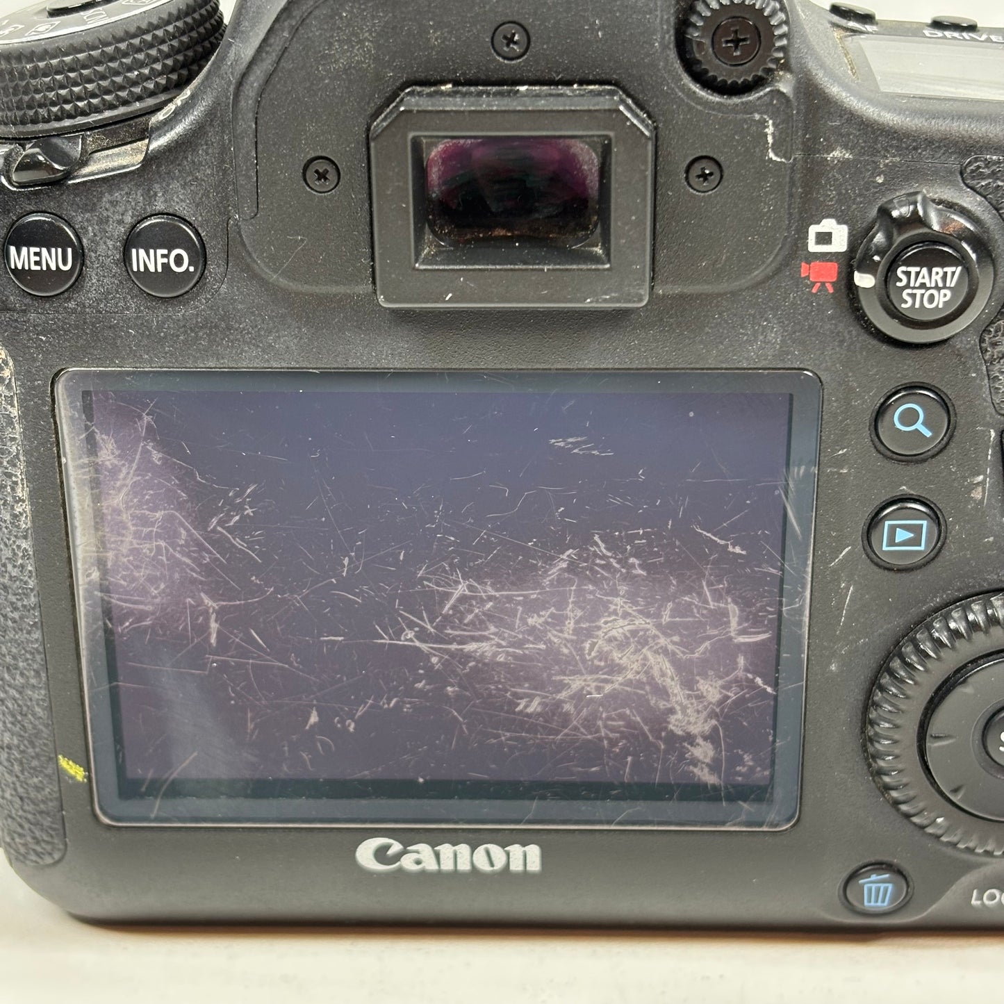 Canon EOS 6D 20.2MP 30-1/4000 Shutter Count Digital SLR Camera