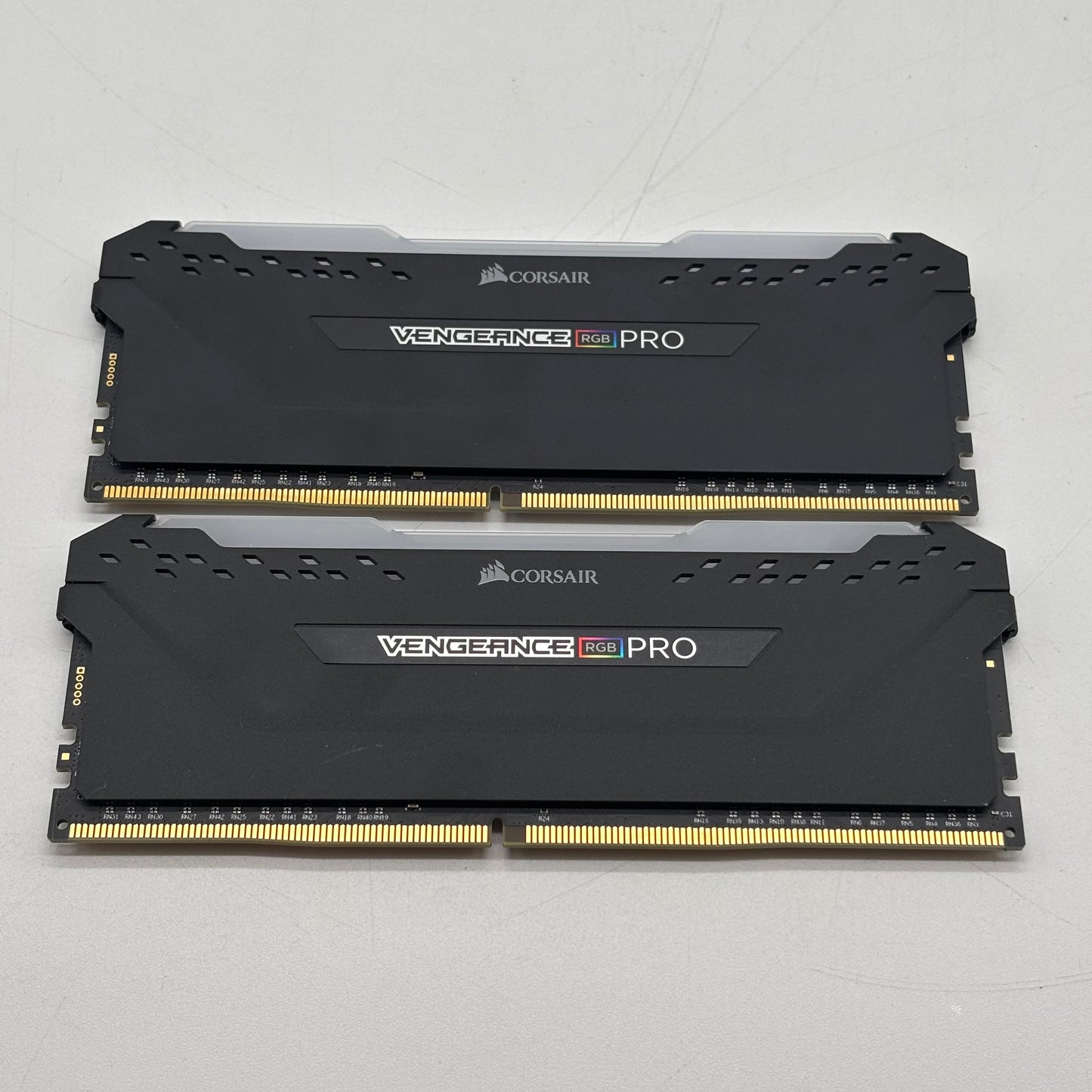 Corsair Vengeance RGB Pro 32GB (2x16GB) RAM DDR4 3200MHz