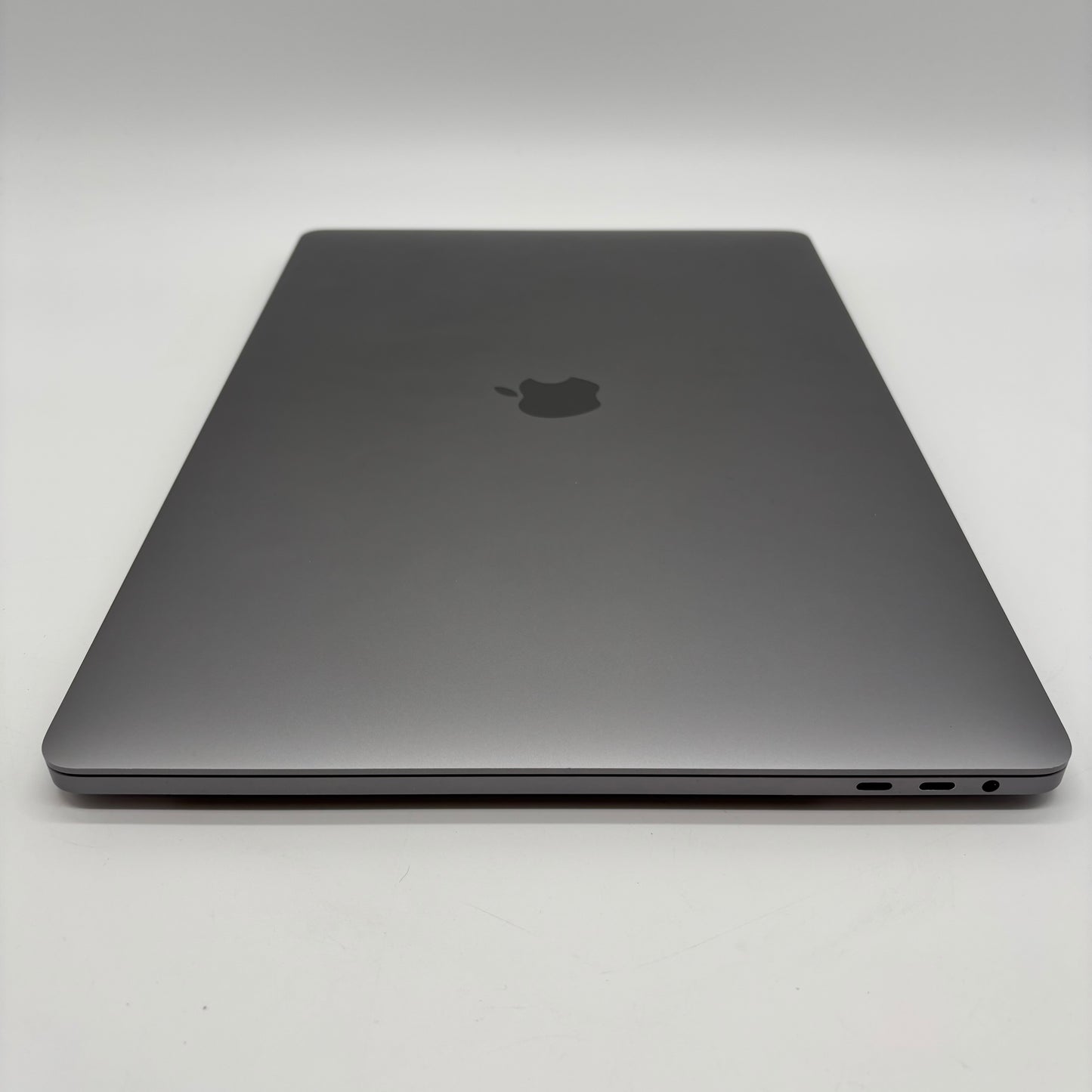 2019 Apple MacBook Pro 16" i9 2.3GHz 16GB RAM 1TB SSD Space Gray A2141