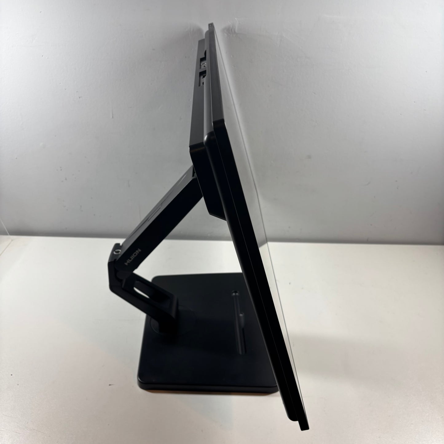 Huion Kamvas Pro 27 4K Pen Display w/ Desktop Arm ST500