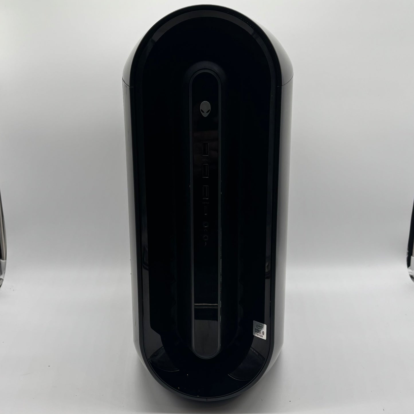 Alienware Aurora R11 819H243 i9-10900K 3.70GHz 64GB RAM 2TB SSD RTX 2080 Super