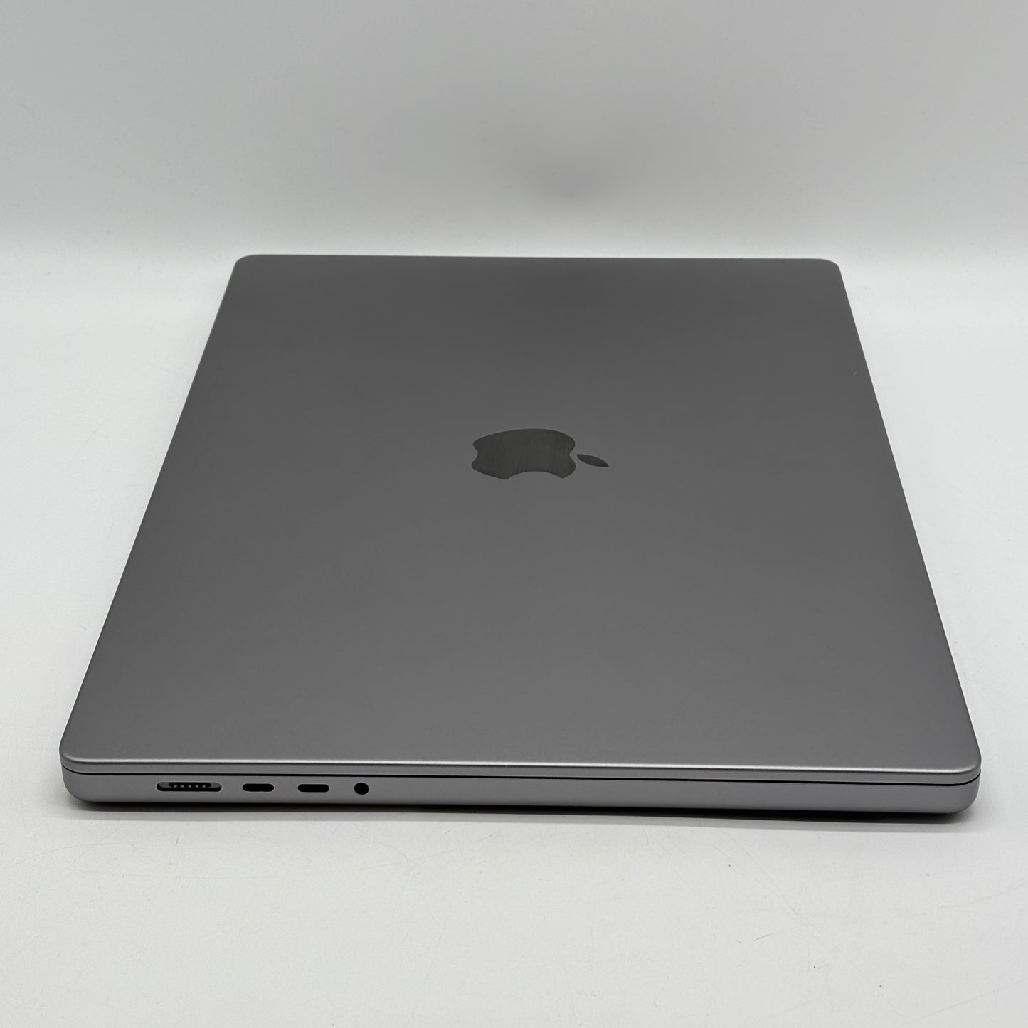 2021 Apple MacBook Pro 16" M1 Pro 16C GPU 3.2GHz 16GB RAM 512GB SSD A2485