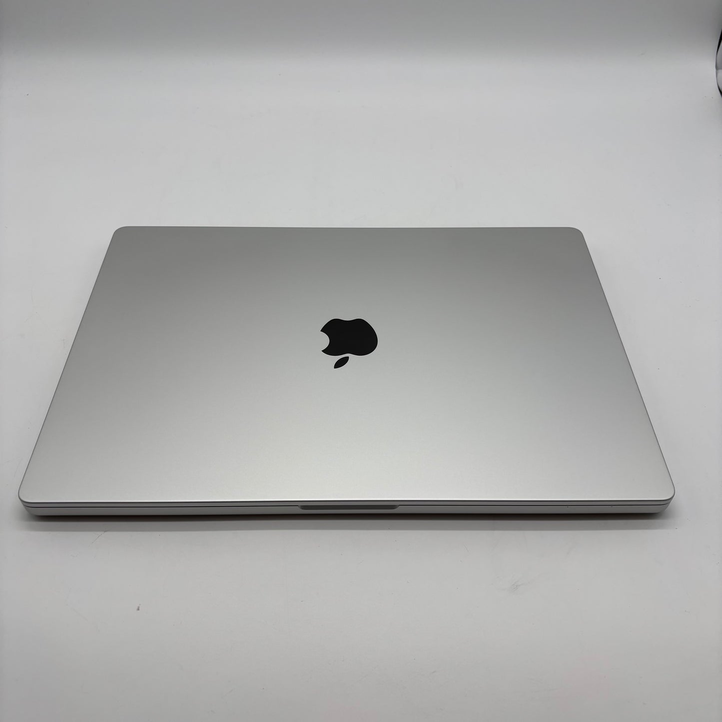 2023 Apple MacBook Pro 16" M3 Pro 18C GPU 4.0GHz 18GB RAM 1TB SSD A2991