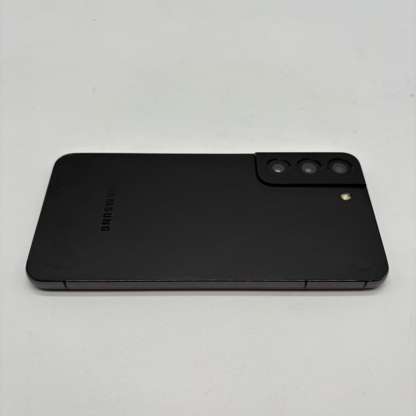 T-Mobile Samsung Galaxy S22 8GB RAM 128GB SM-S901U/DS Absolute Black