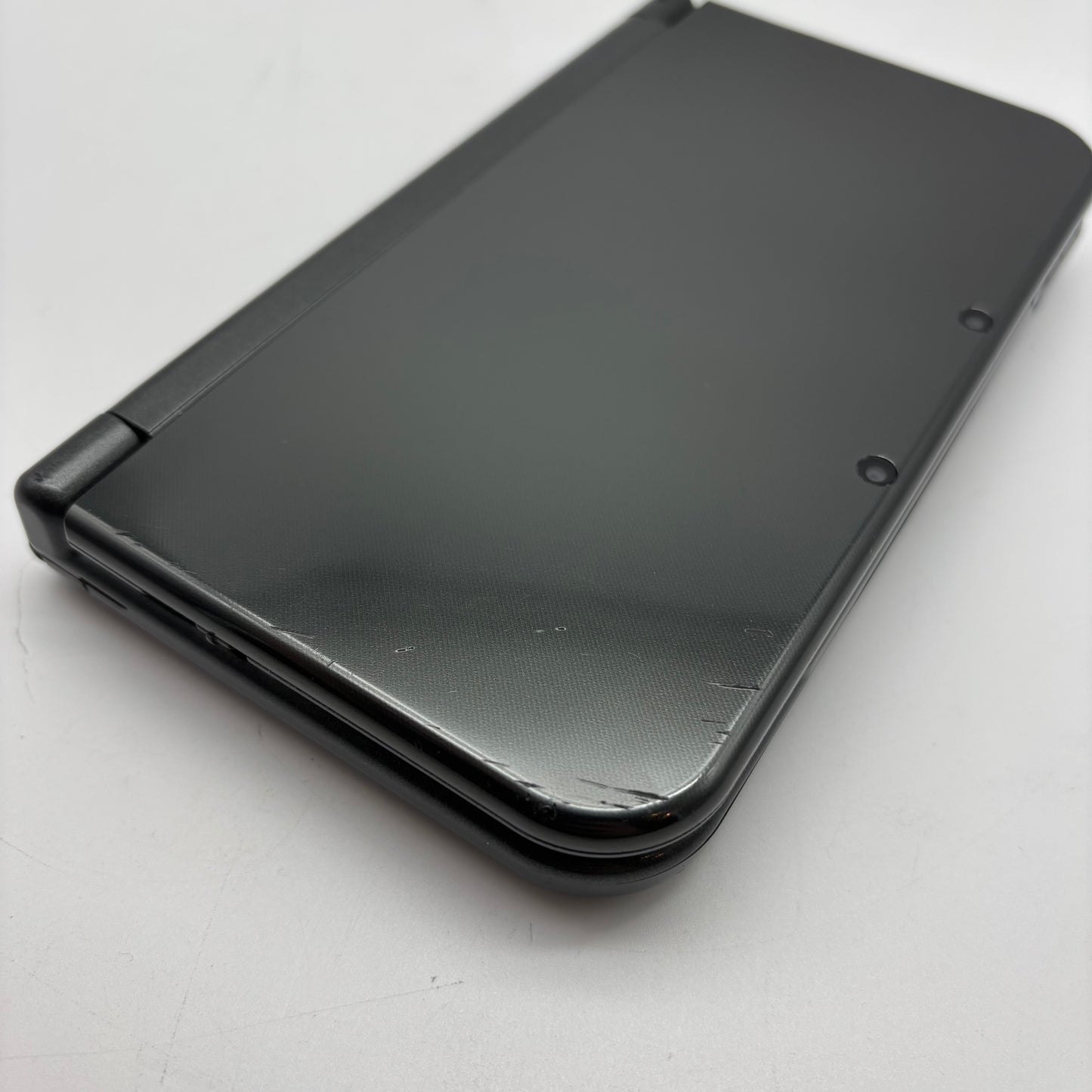 New Nintendo 3DS XL Handheld Game Console RED-001 Black