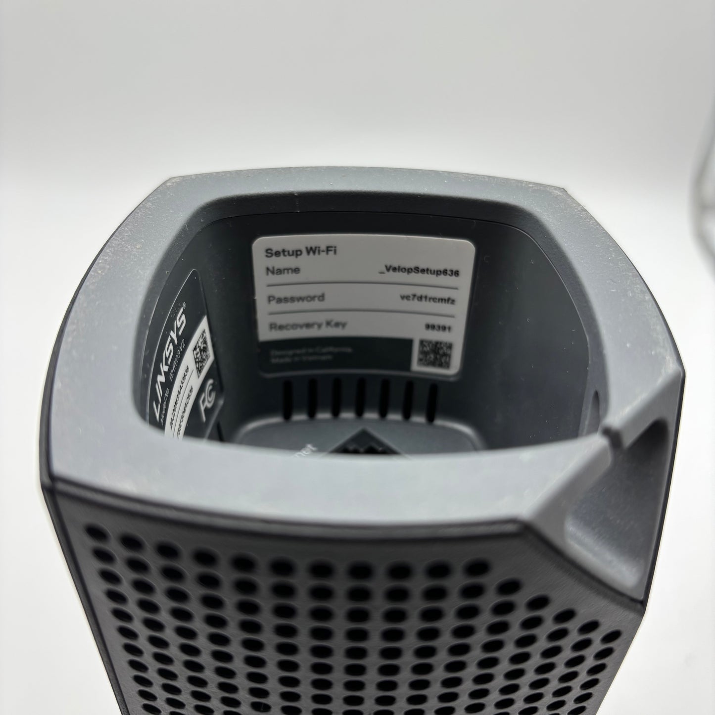 Linksys V2 Wireless Router WHW03