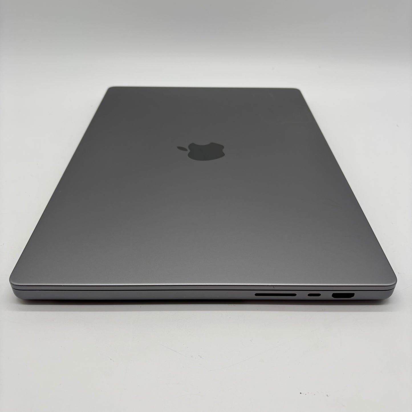 2021 Apple MacBook Pro 16" M1 Pro 16C GPU 3.2GHz 16GB RAM 512GB SSD MK183LL/A