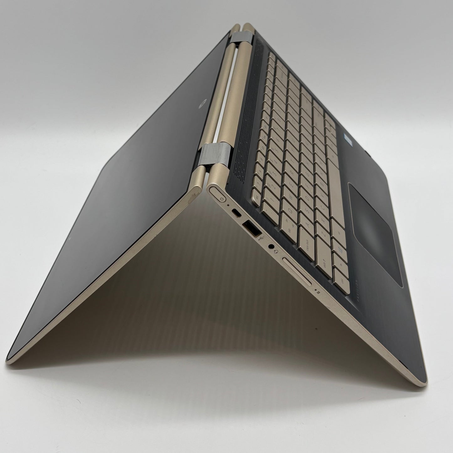 HP Pavilion M3-U003DX 13.3" i5 2.3GHz 8GB RAM 512GB SSD
