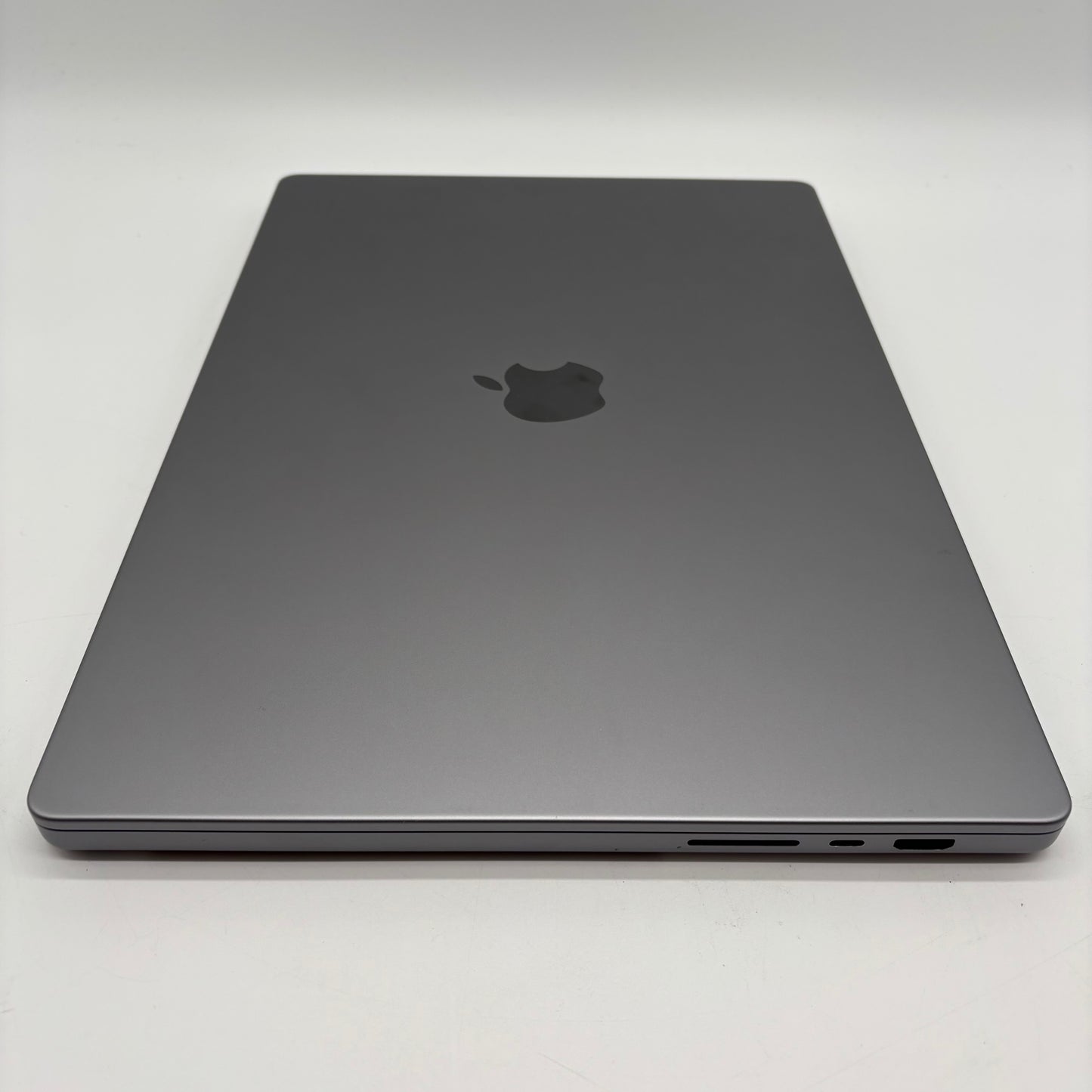 2021 Apple MacBook Pro 16" M1 Pro 16C GPU 3.2GHz 16GB RAM 512GB SSD A2485