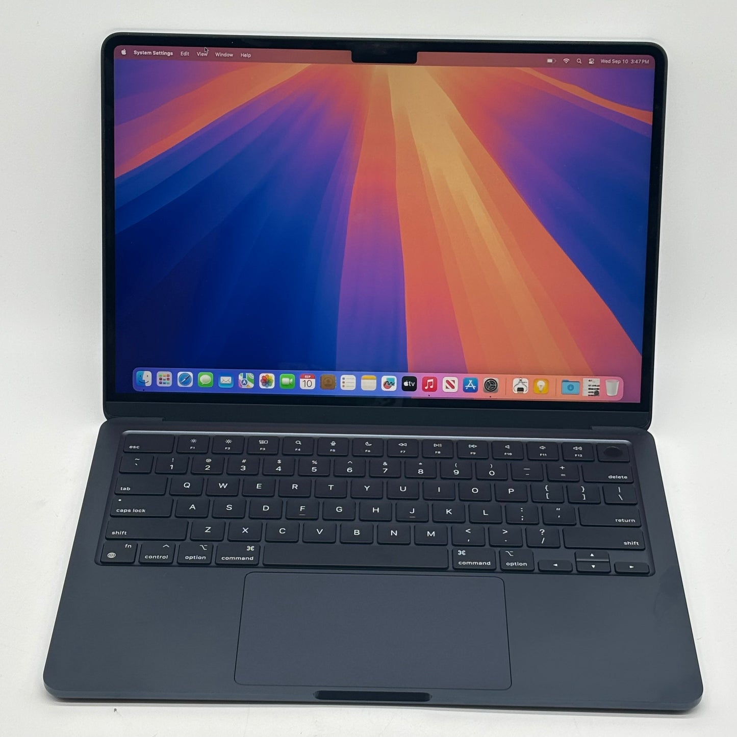 2024 Apple MacBook Air 13.6" M3 8C GPU 4.0GHz 8GB RAM 256GB SSD A3113