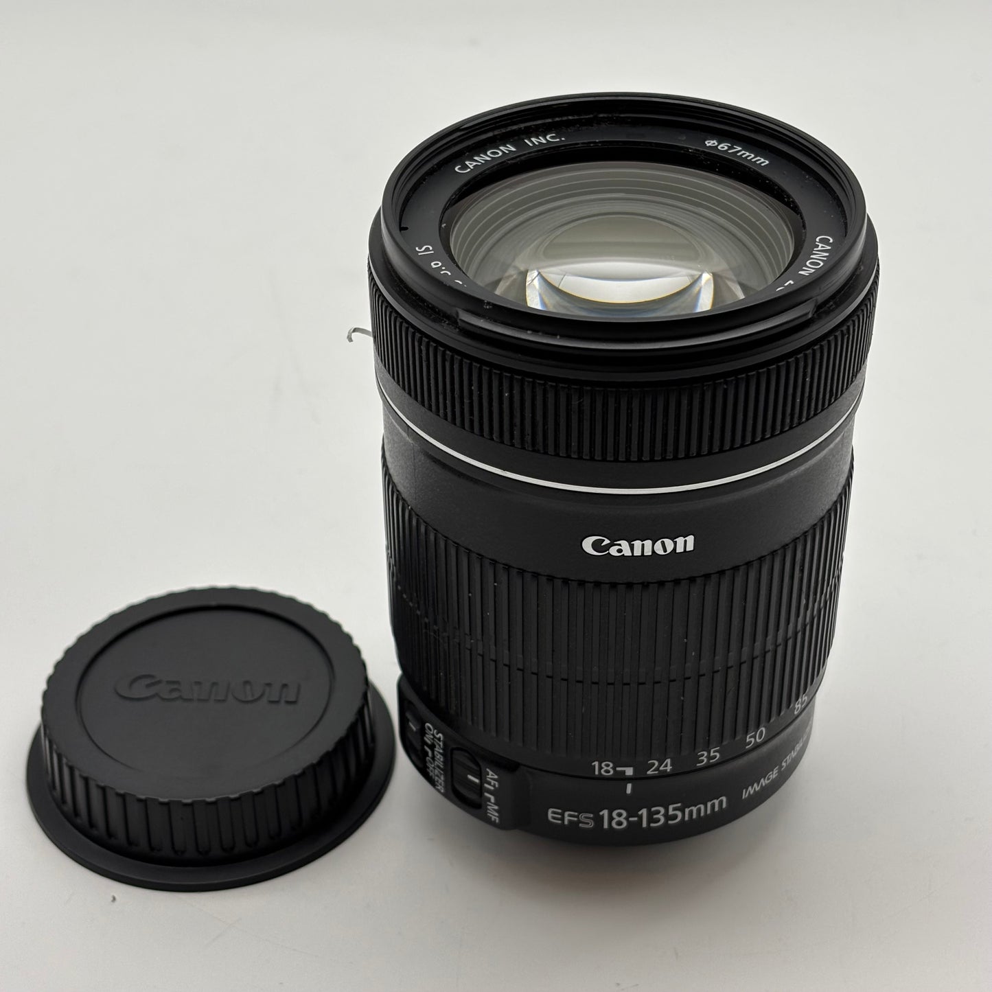 Canon 18-135mm f/.45m/1.5ft Camera Lens
