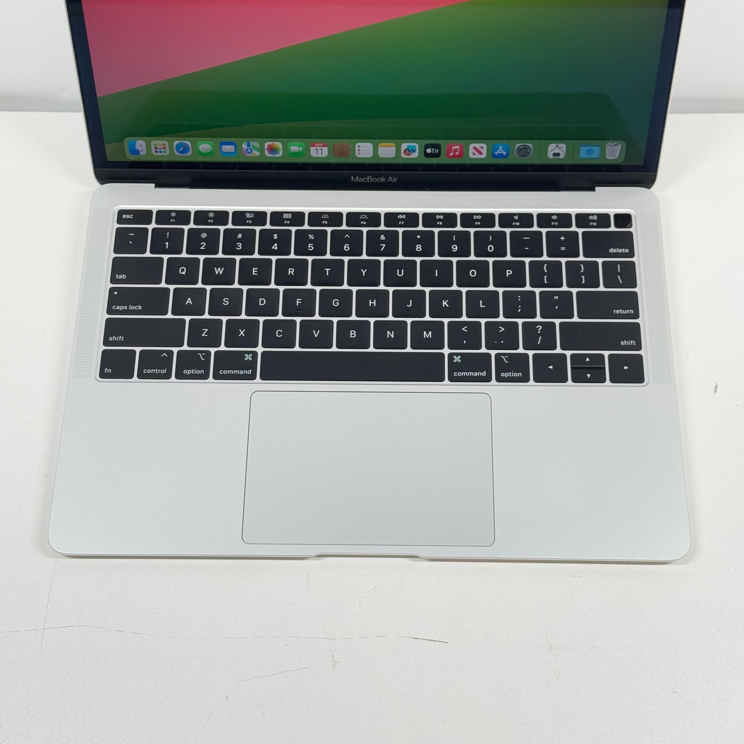 2019 Apple MacBook Air 13" i5 1.6GHz 16GB RAM 256GB SSD Silver A1932