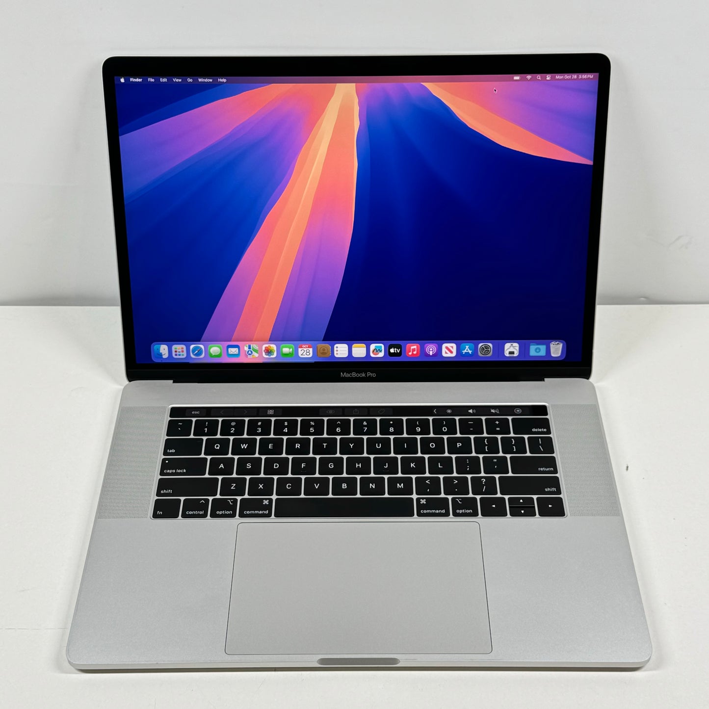 2018 Apple Macbook Pro 15" i7 2.6GHz 16GB RAM 512GB SSD Silver A1990