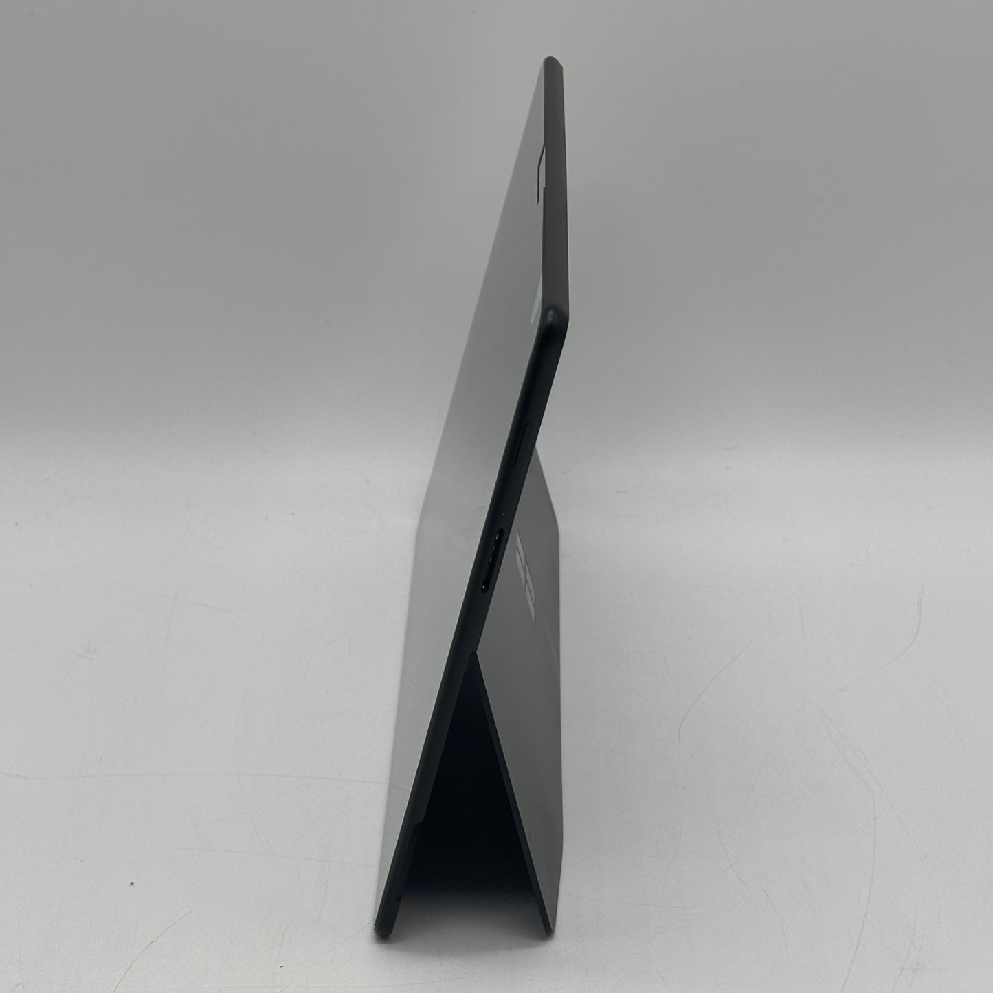 Microsoft Surface Pro X 1876 13" SQ2 3.1GHz 16GB RAM 256GB SSD