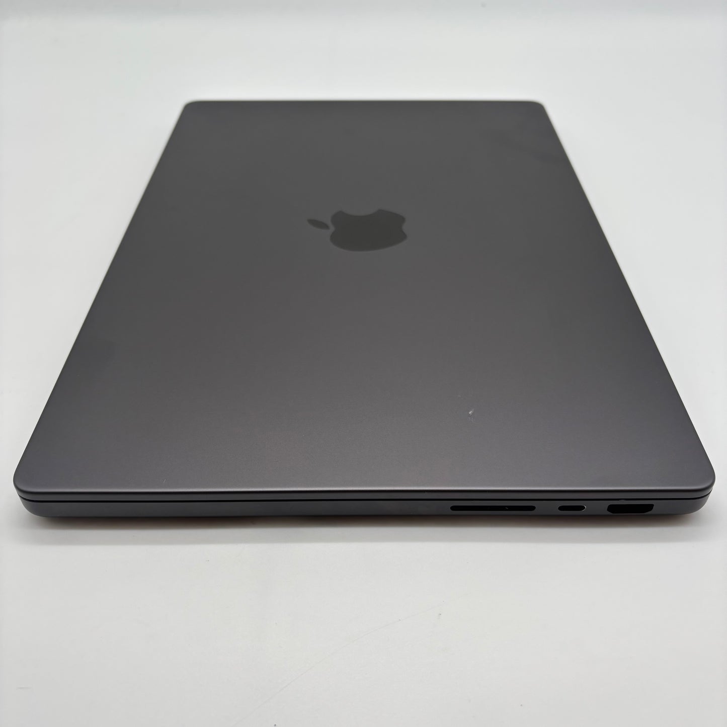 2023 Apple MacBook Pro 14" M3 Max 30 Core 4.0GHz 36GB RAM 1TB SSD A2992