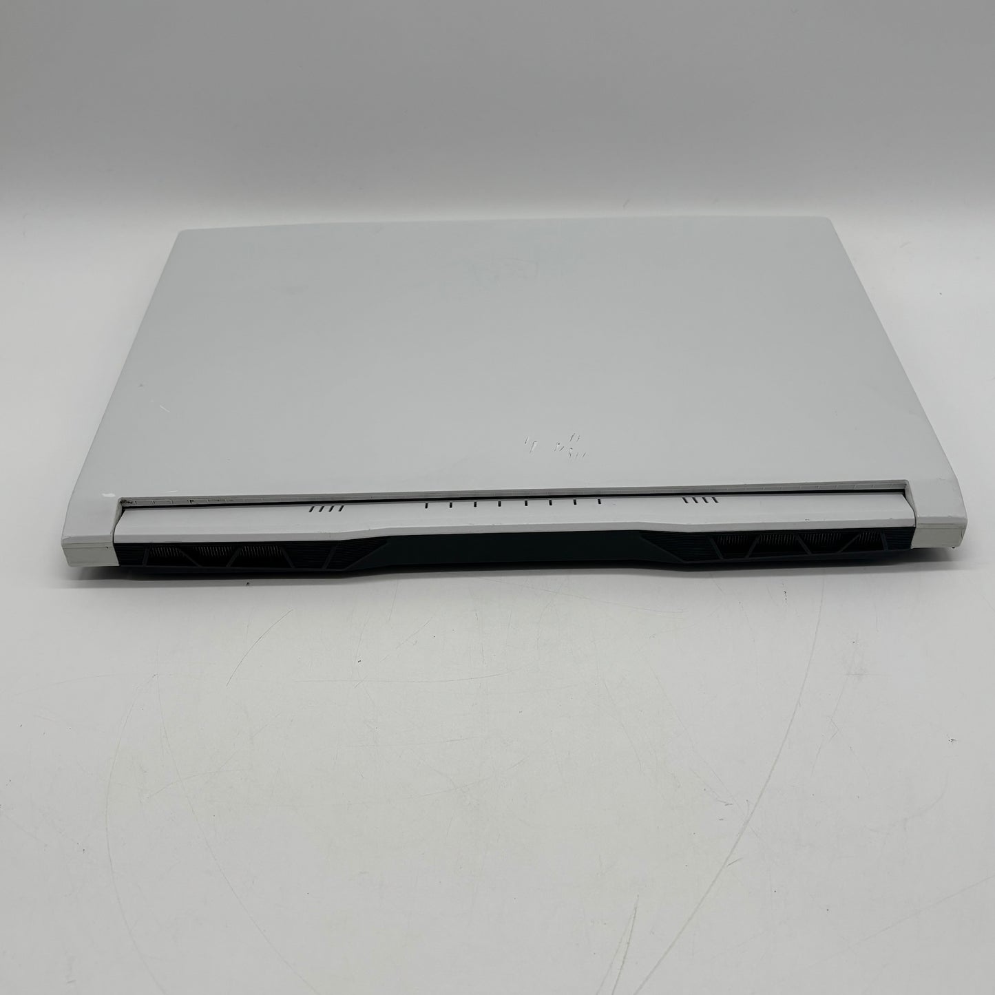 MSI Sword 15 A11UD 15.6" i7-11800H 2.3GHz 8GB RAM 512GB SSD GeForce RTX 3050 Ti