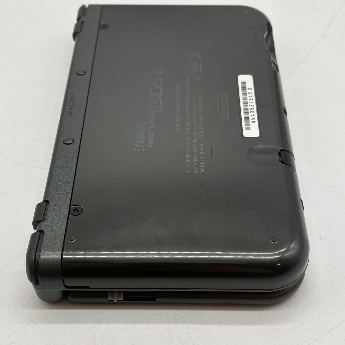 New Nintendo 3DS XL Handheld Game Console RED-001 Black