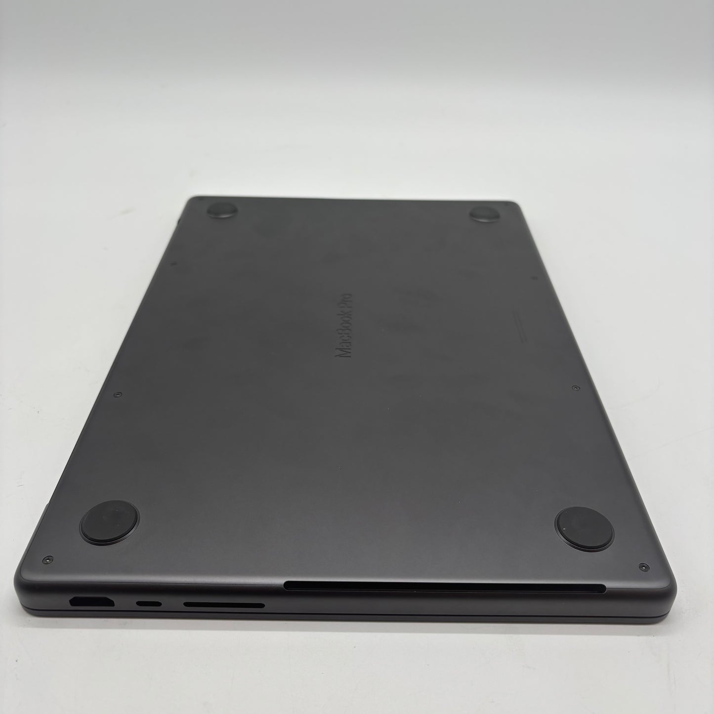 2023 Apple MacBook Pro 14" M3 Max 30C GPU 4.0GHz 36GB RAM 1TB SSD FRX53LL/A