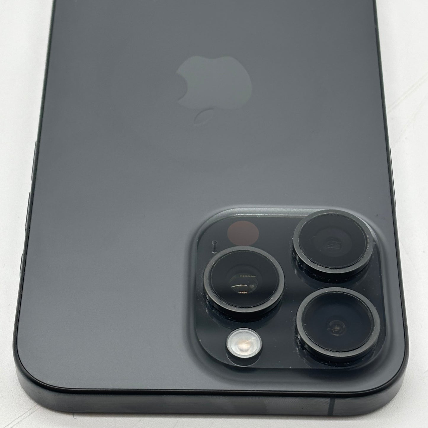 Factory Unlocked Apple iPhone 15 Pro Max 256GB Black Titanium NU663LL/A