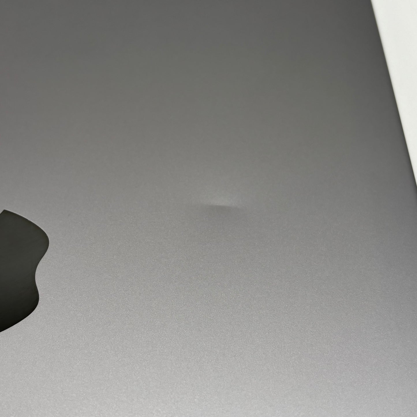 2021 Apple MacBook Pro 14" M1 Pro 14C GPU 3.2GHz 16GB RAM 512GB SSD A2442