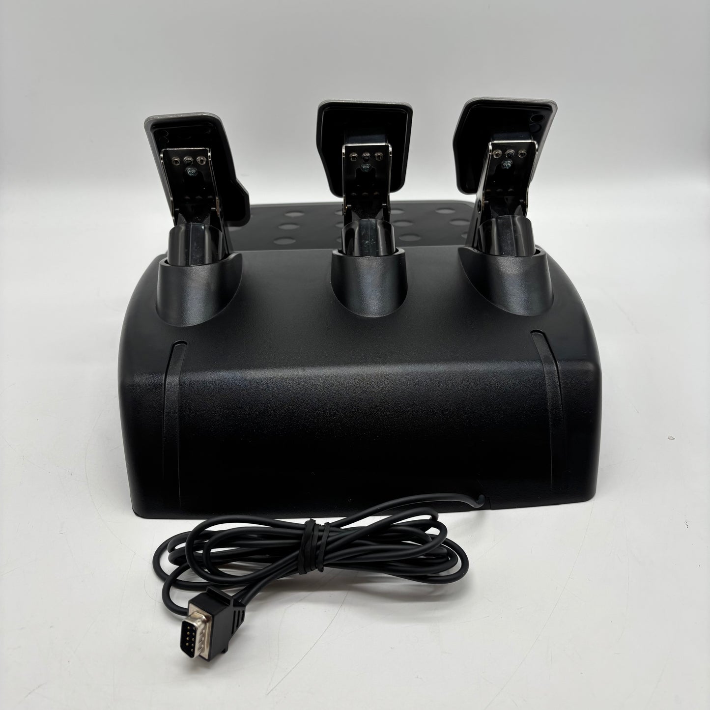 Logitech G923 Steering Wheel and Pedals For Xbox One & PC 841-000060